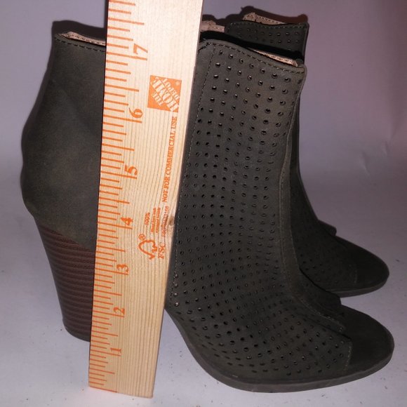 Brash Womens Shoes size 7 Faux Suede Booties Olive Green Open Tie Side Zip All M - Picture 5 of 14